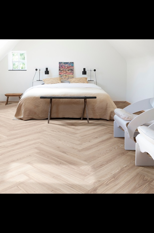  Interior Pictures of White Blackjack Oak 22205 from the Moduleo LayRed Herringbone collection | Moduleo